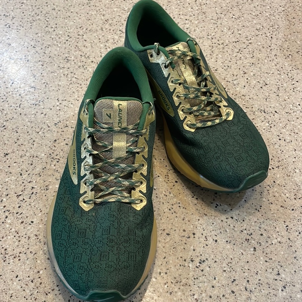 Brooks Launch women’s shoes size 8.5
